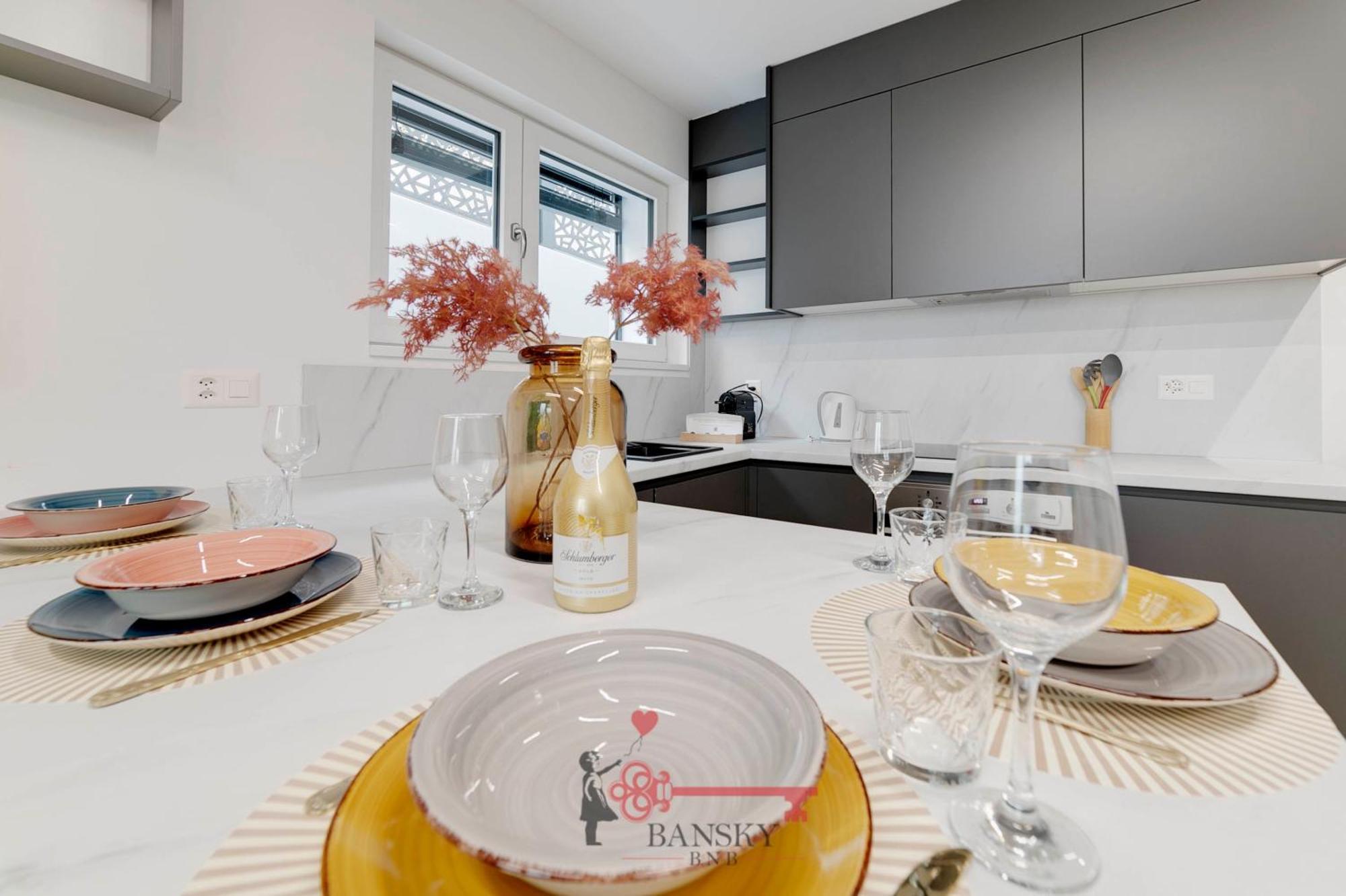 Home Sofia Room 2 - Modern Station -By Easylife Swiss ลูกาโน ภายนอก รูปภาพ